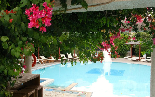Peridis Family Resort