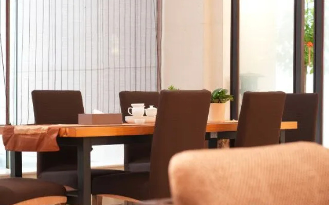 LongKing Xiamen Hotel (Gaoqi International Airport)