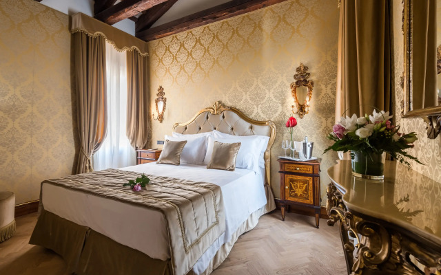 Hotel Nani Mocenigo Palace