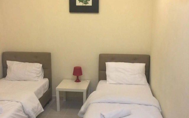 Paradise Inn