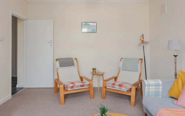 Spacious 2 Bedroom Apartment Near Hampstead Heath