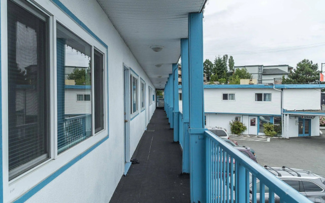Castaway Motel
