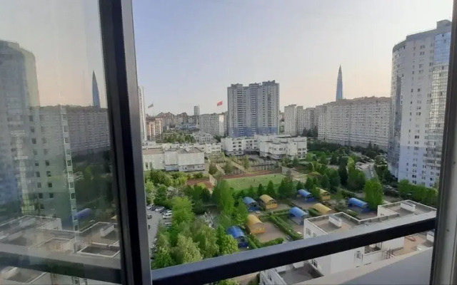 Weekend apart Оптиков 34