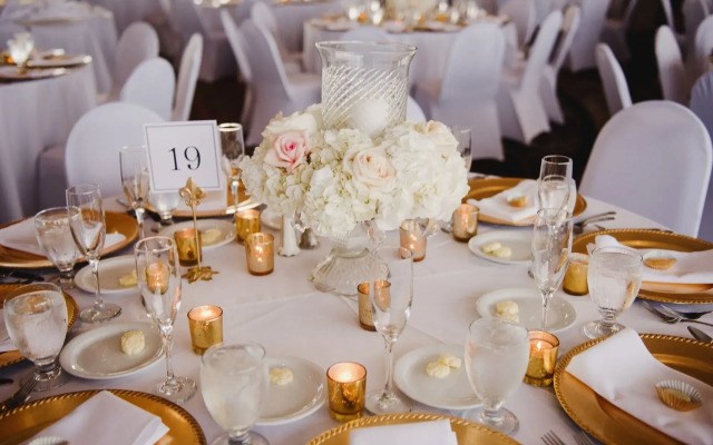 Holiday Inn Downtown - Mercy Area by IHG