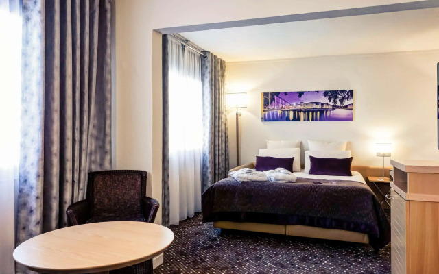 Mercure Lyon Charbonnieres
