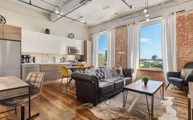 Downtown Luxury Lofts By RBA Living