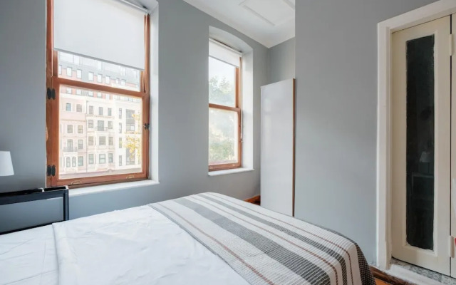 Rustic Stone Flat 5 min to Taksim Square