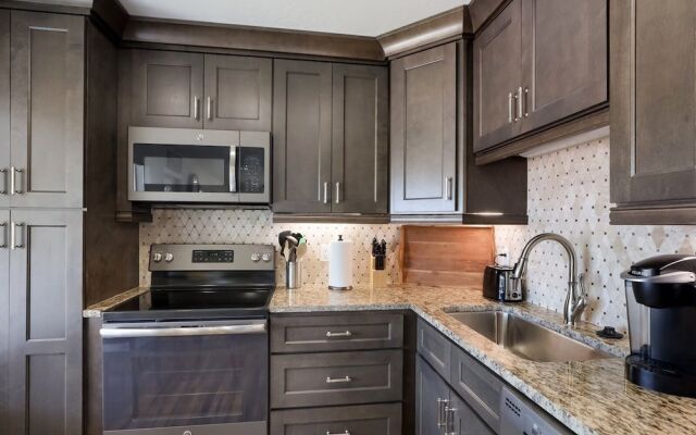 Surf Riders 4 Bedroom Home