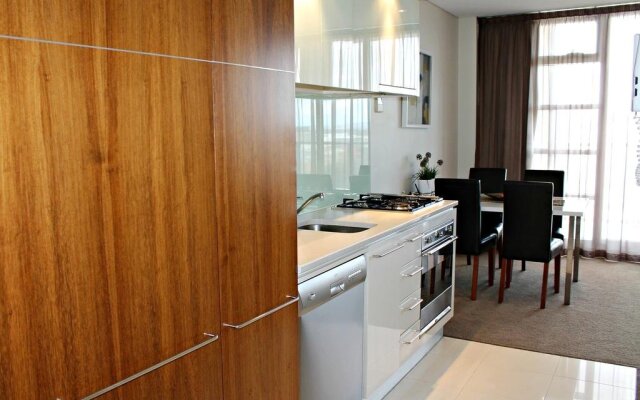 Adelaide Dress Circle Apartments - North Terrace