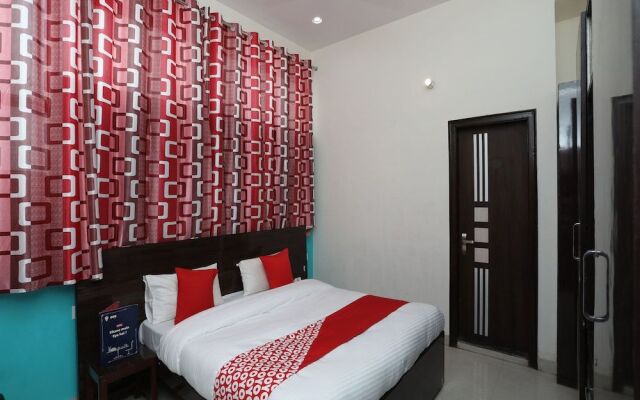 OYO 14634 Star Guest House