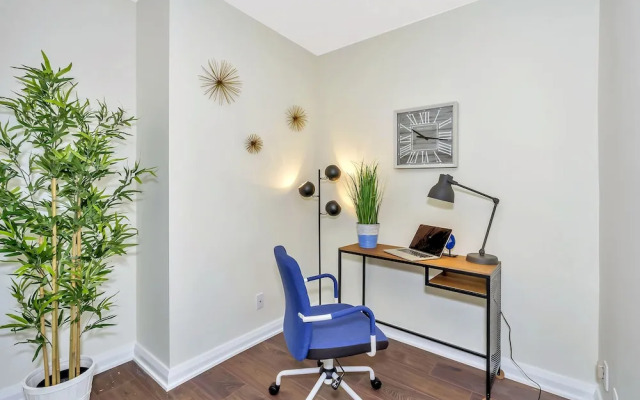 QuickStay - Elegance in Yorkville (Yonge & Bloor)
