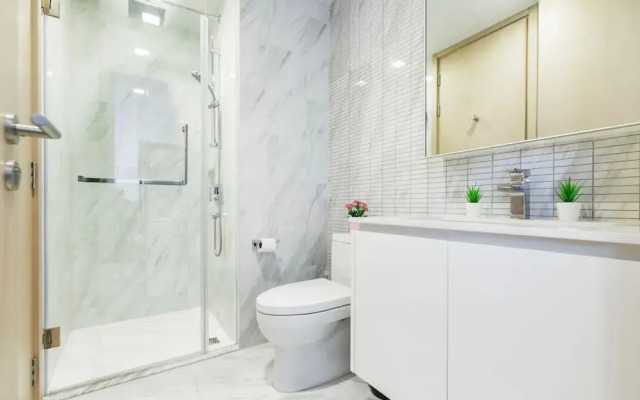 Hyde Sukhumvit 11 By Favstay