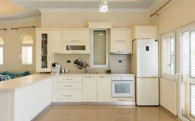 The Lake House 1 in Shkod r