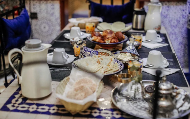 Riad For S