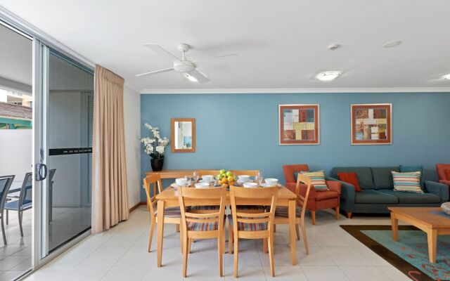 3BR Coolum Beach Escape