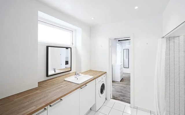 Charming 2-bed in City Center