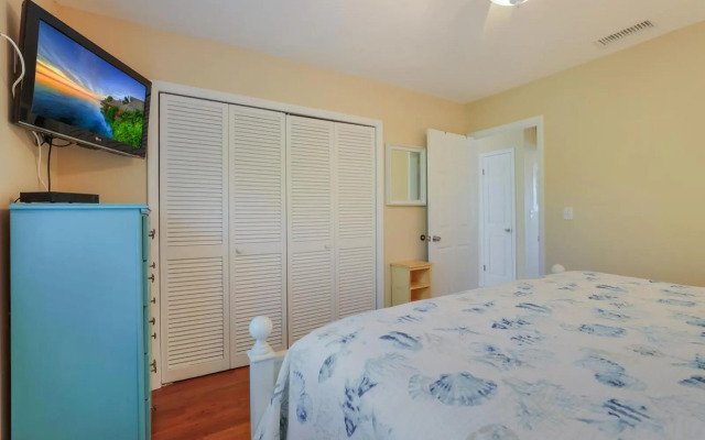 Island Hideaway East - 308B 67th