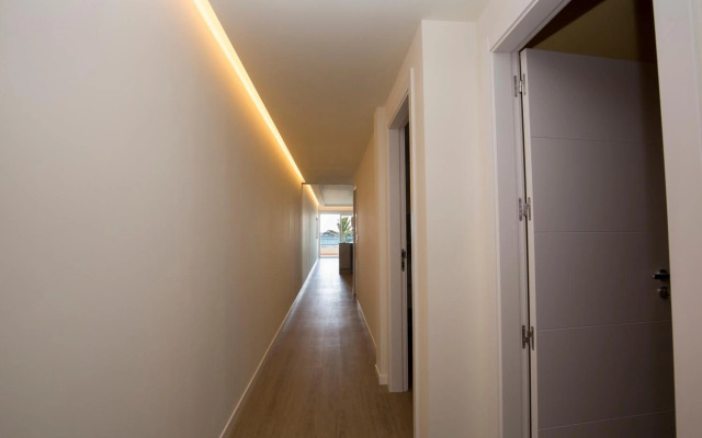 Luxury Ocean Beach Apartment