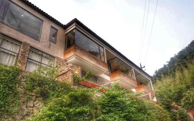 Wushan Hostel