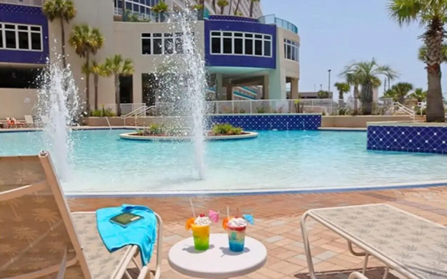 Laketown Wharf 1326