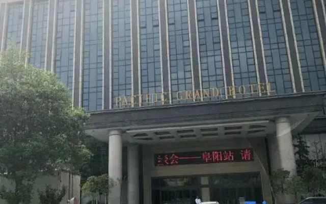 Grand Pacific Hotel