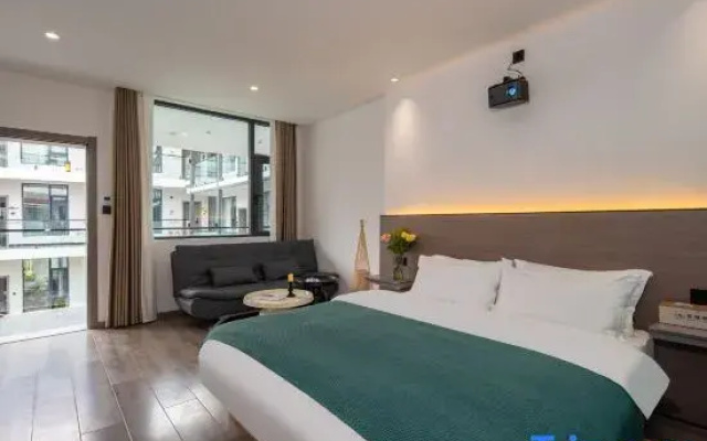 Huayu Qiyue Boutique Designer Homestay