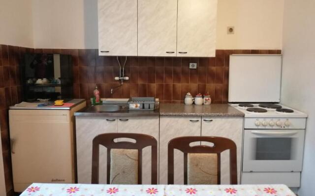 Pansion Velickovic - Apartments, Studios, Rooms