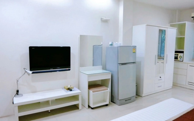 V Verve Service Apartment Hotel