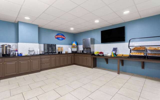 Baymont by Wyndham Orlando/International Dr/Universal Blvd