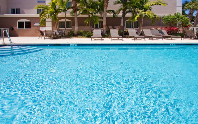 Holiday Inn Express & Suites West Palm Beach Metrocentre, an IHG Hotel