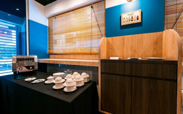 JPOD Capsule Hotel