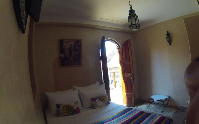 Riad Bonheur