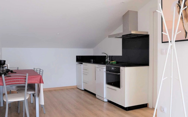 Elegant Apartment in Ourense in the City Center