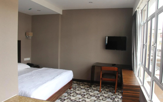 Fan Holiday Hotel By Glex