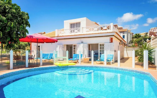 Villa Lory