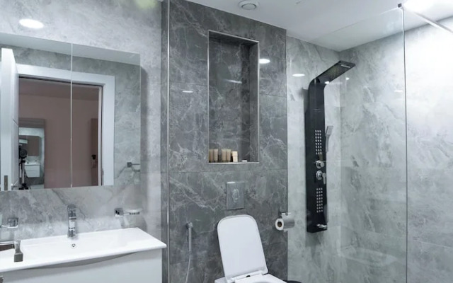 Plaza Athenee Hotel Kuwait