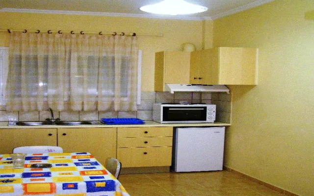 Apostolos & Eleni Family Apartments