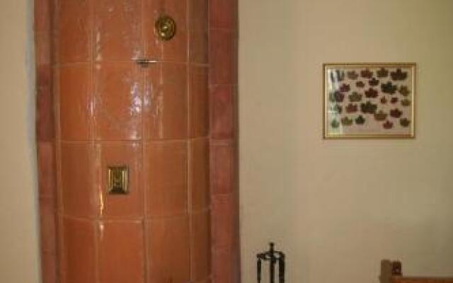 Lahe Guesthouse