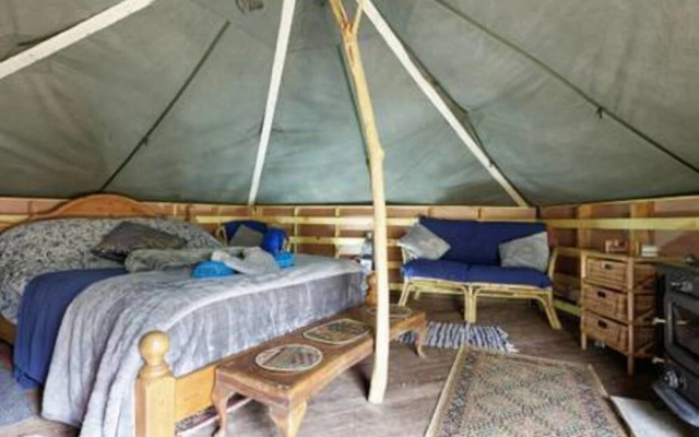 Hobbity Bell Tent House