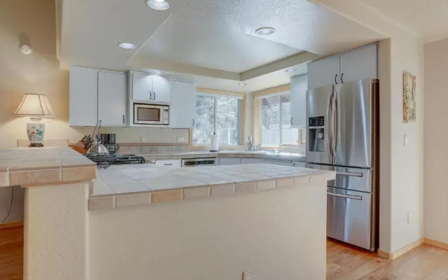 13 Ollalie-Great Yard-3BR/3BA