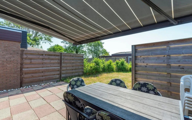 Bungalow in Callantsoog Near Sandy Beach