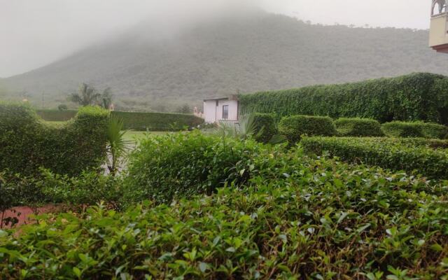 Parvat Valley Resort