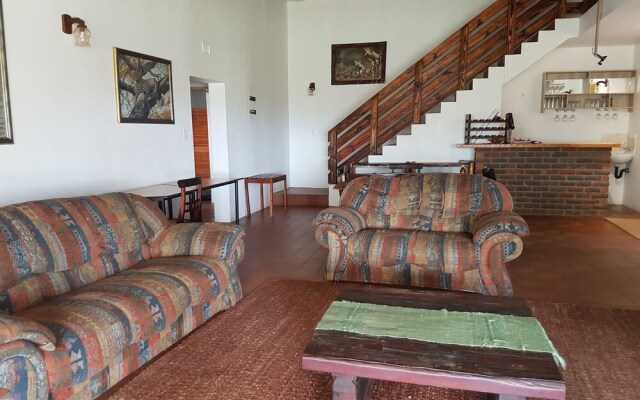Buffalo Hill Safari Lodge