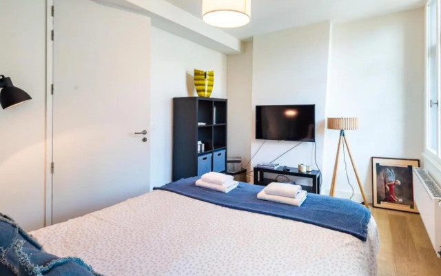Antwerp old town triplex apartment