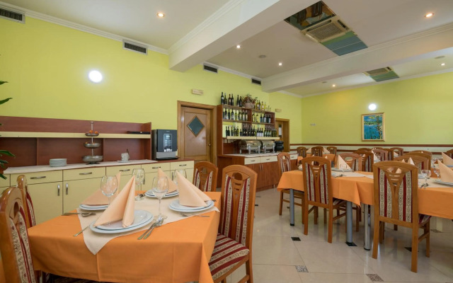 Hotel Adria