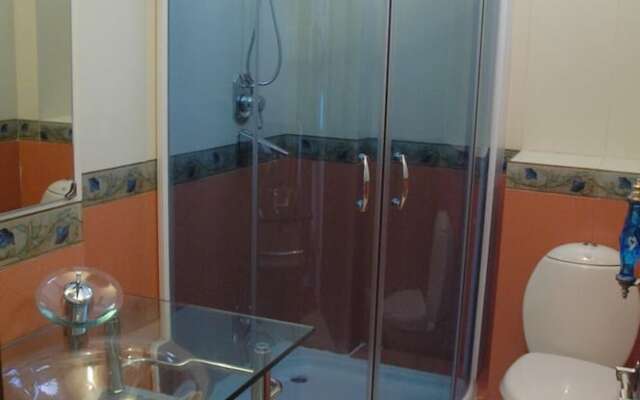 Hotel Raj Niwas