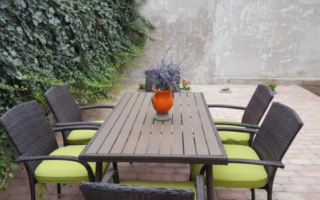 Jooremenyseg Vendeghaz