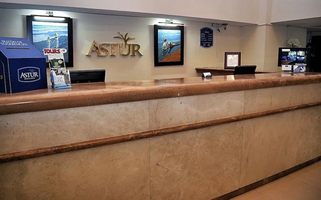 Astur Hotel y Suites