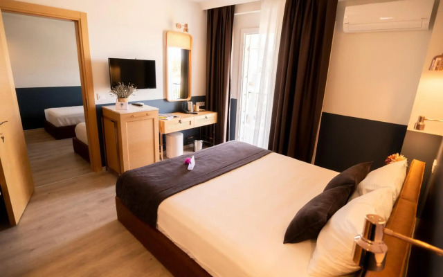Urla 1867 Hotel