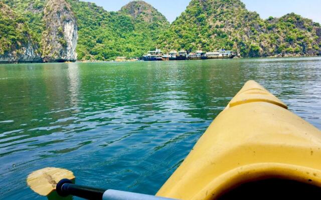 Domik Homestay - Cát Bà